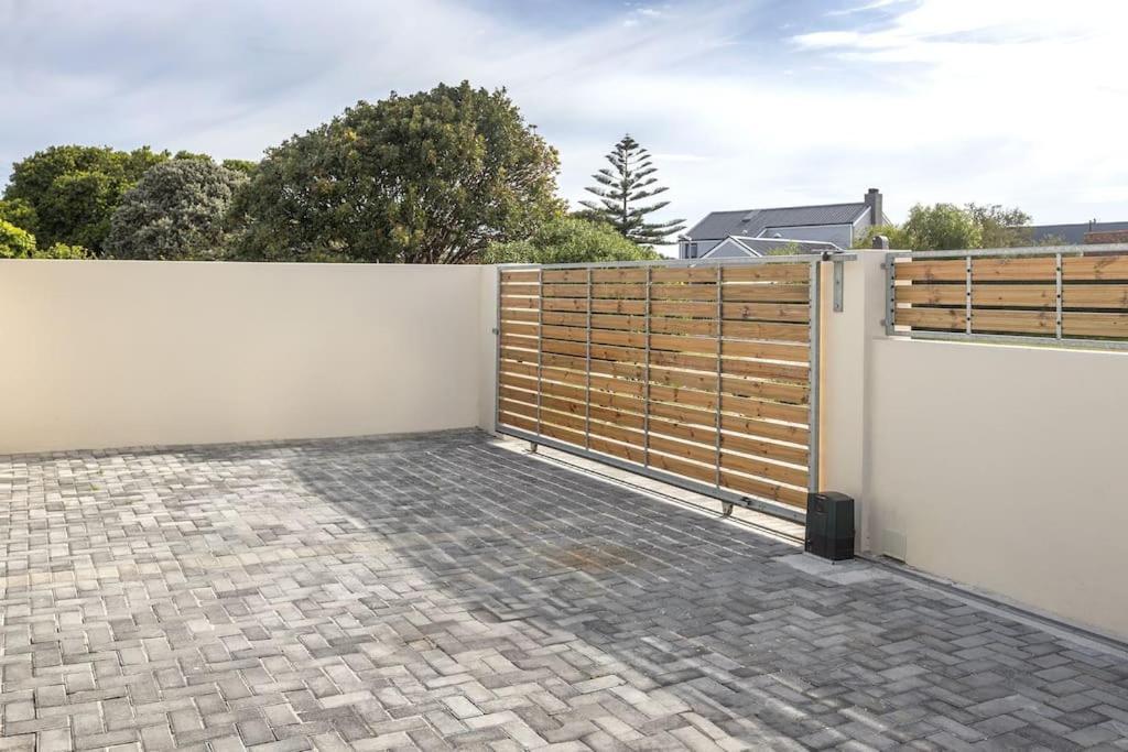 Mountain And Sea Cottage Hermanus Exterior foto