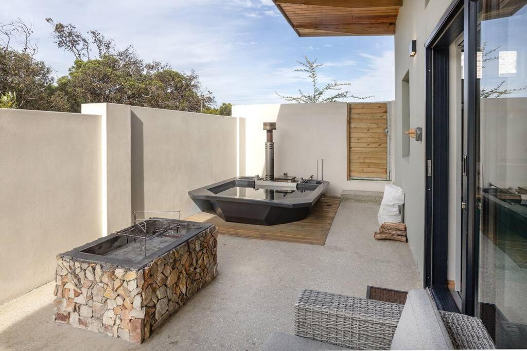 Mountain And Sea Cottage Hermanus Exterior foto